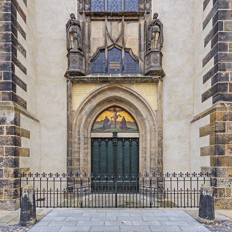 Martin Luther door