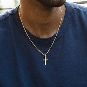 cross necklacce